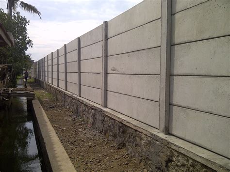 PAGAR PRECAST BETON：PT. SETIA PRATAMA BETON | Concrete Barrier, Pahlawan di Jalan Tol