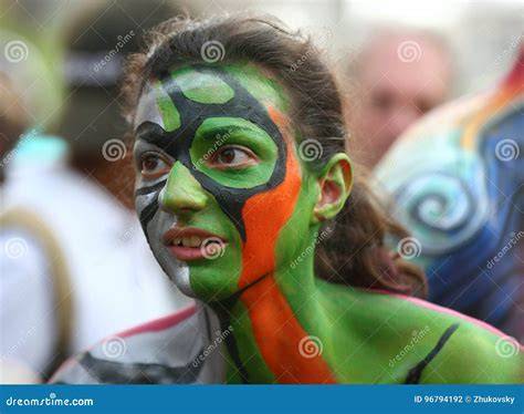 paint nude models
