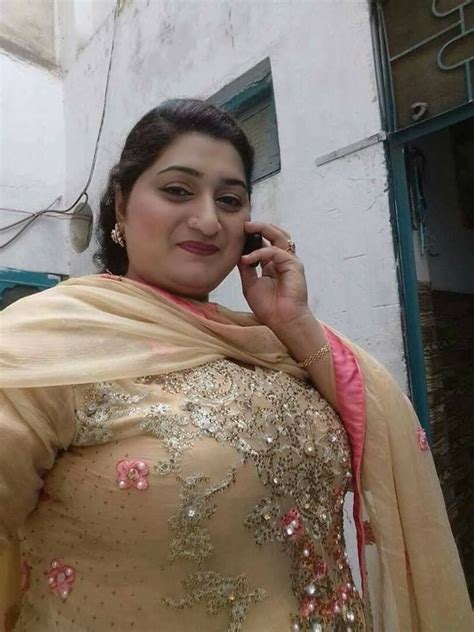 Pakisthani aunty