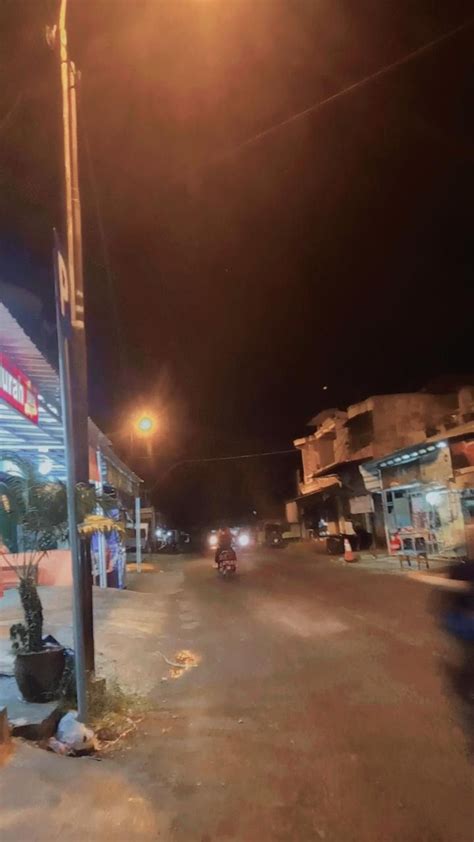 PAP JALAN MALAM HARI - Pap Cewe Lagi Nongkrong