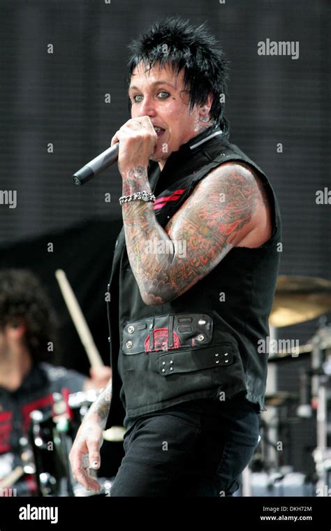 Papa Roach Lead Singer
