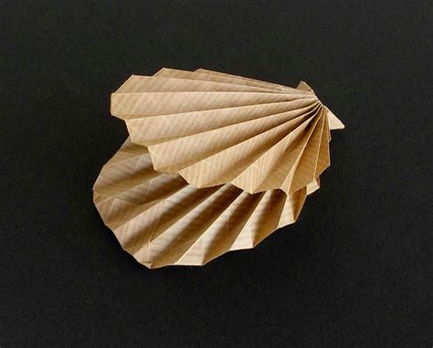 paper clam
