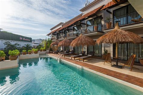 paradise boutique hotel and bistro does all things uniquely