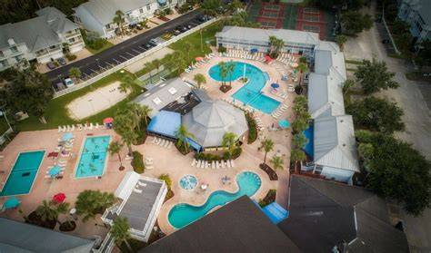 paradise lakes nude resort
