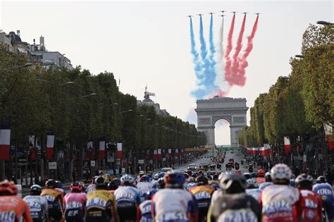 paris champs elysees tour de france