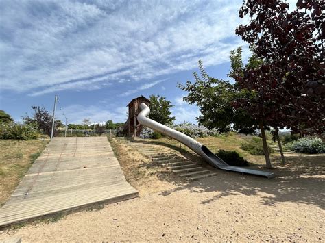 Parque De Vallmora