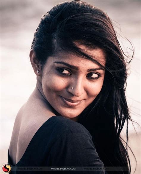 parvathi menon biography examples