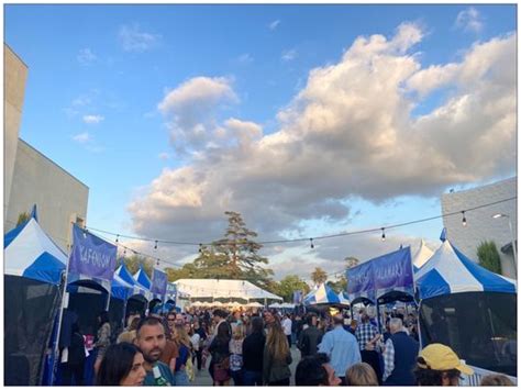 Spring Art Fair by the Bay. Whooping Crane Strut. 