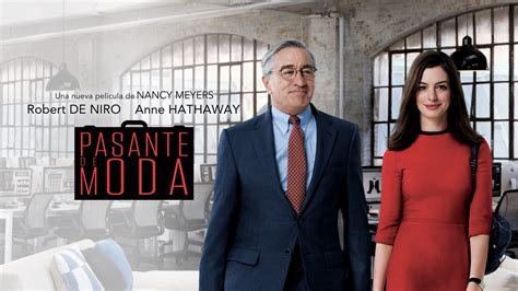 Pasante De Moda Reparto