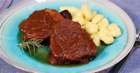 pasticada | Pasticada 10 Makanan Khas Kroasia Gotravelly Terbaru