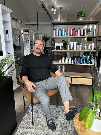 Paul Albert Salon