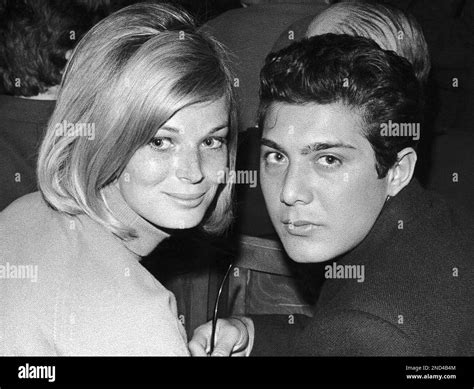 Paul Anka Spouse