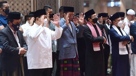 Peci Putih Santri  Kompak Jokowi Bersama Erick Thohir Dan Prabowo Memakai - Peci Putih Santri