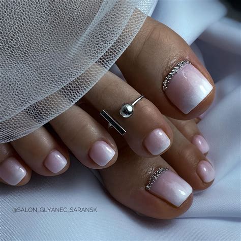 pedicure nude