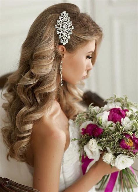 Peinados de boda con el pelo suelto: Guía para brillar en tu gran día