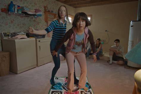 pen15 nude scenes