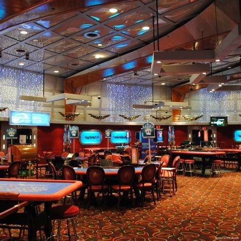 perla casino poker room