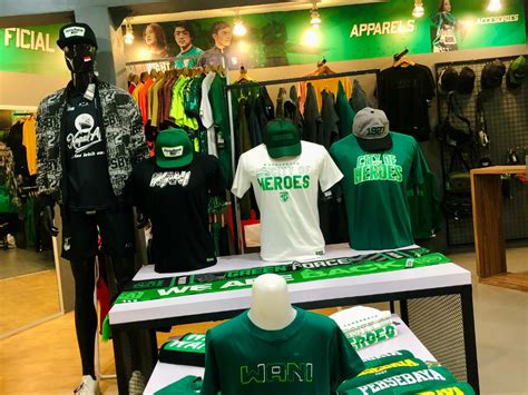 PERSEBAYA STORE - Persebaya terus menggembleng Bruno Moreira dkk di