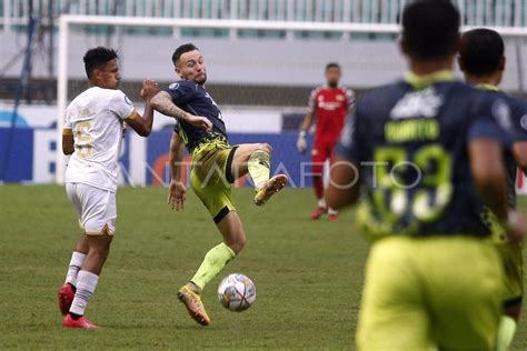 Perang Antarlini Persib Vs Zhejiang di AFC Champions League 2: