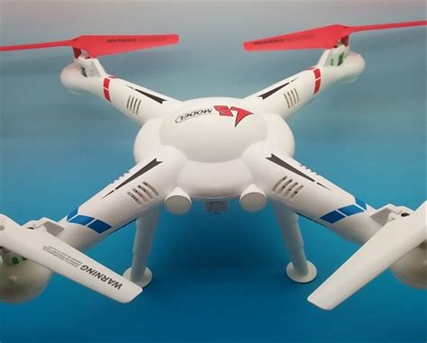 pesawat drone mainan