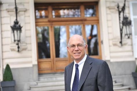 peter g schultz biography