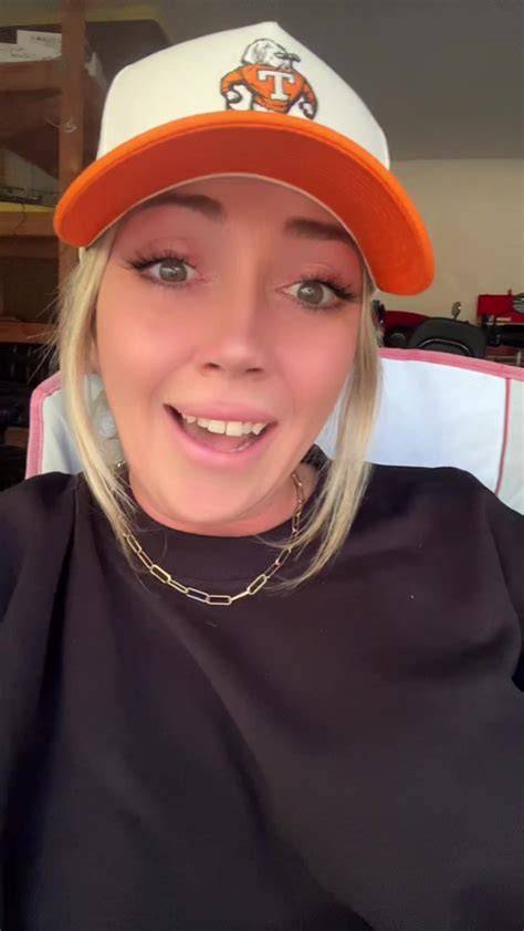 pettycrocker88 nude