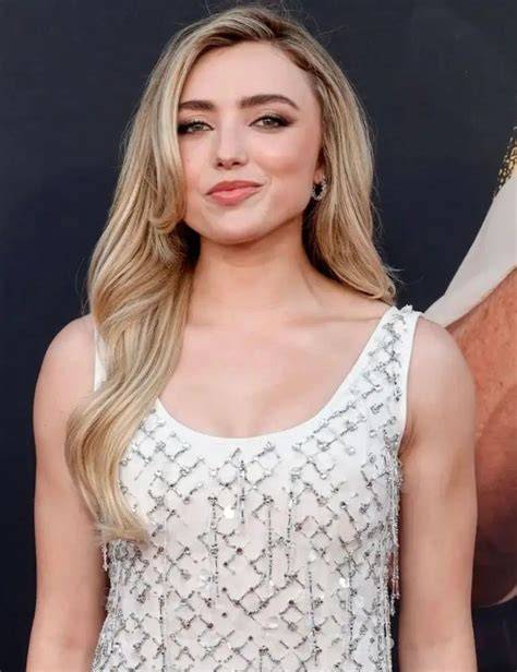 peyton list nude