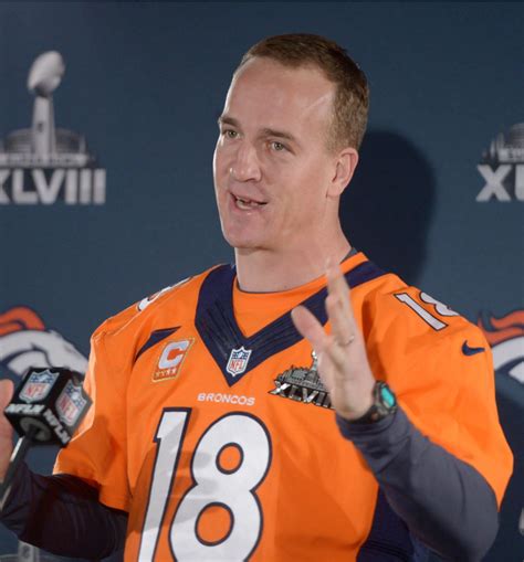 peyton manning mini biography