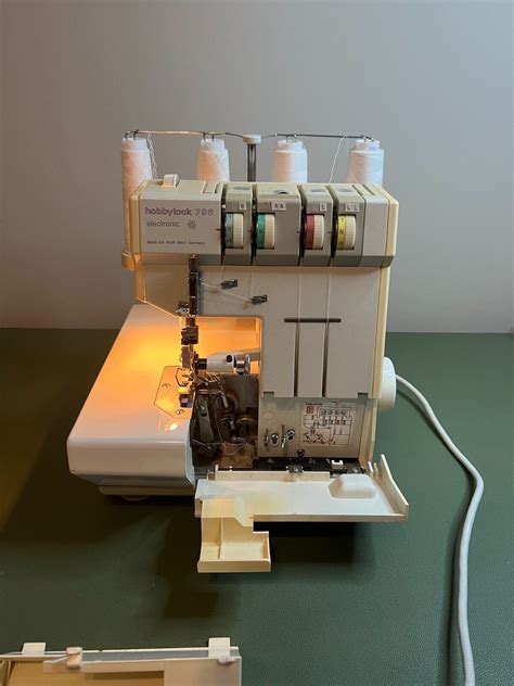 Download Pfaff Hobbylock 796 