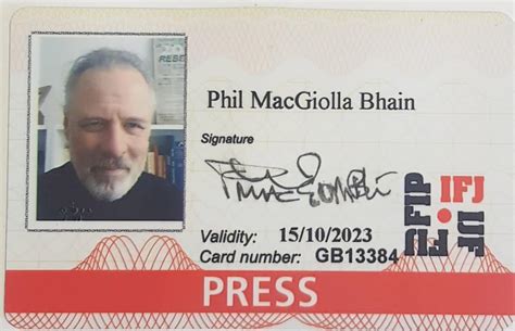 Phil Mac Giolla