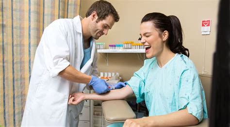 phlebotomy technician jobs in Greens Crossing, NY