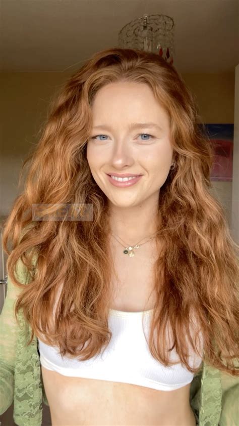 phoebe ginger nude