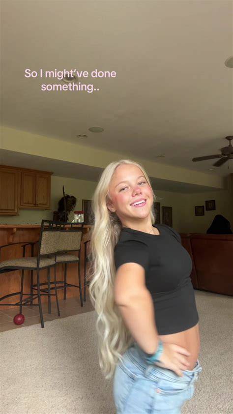 phoenix negaard nude
