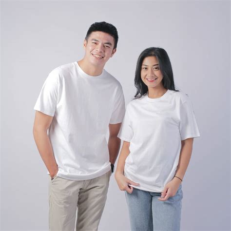 Pilihan Baju Couple Simpel Yang Bisa Bikin Kamu Desain Baju Simple Elegan - Desain Baju Simple Elegan