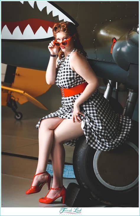 pin up models nude