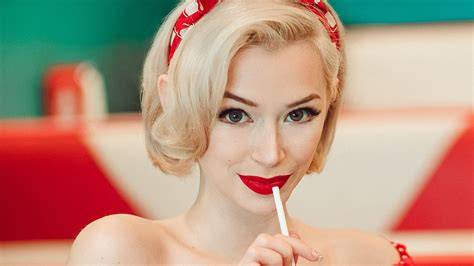 pin up pixie nude