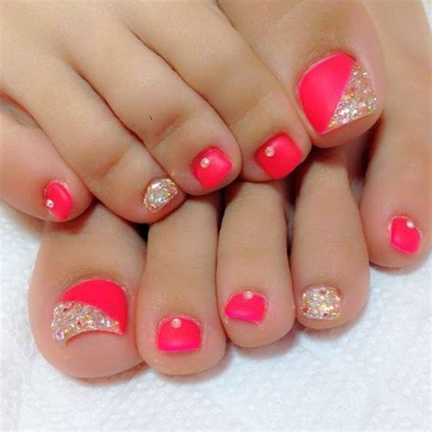 pink toenail designs