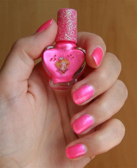 pinker nagellack