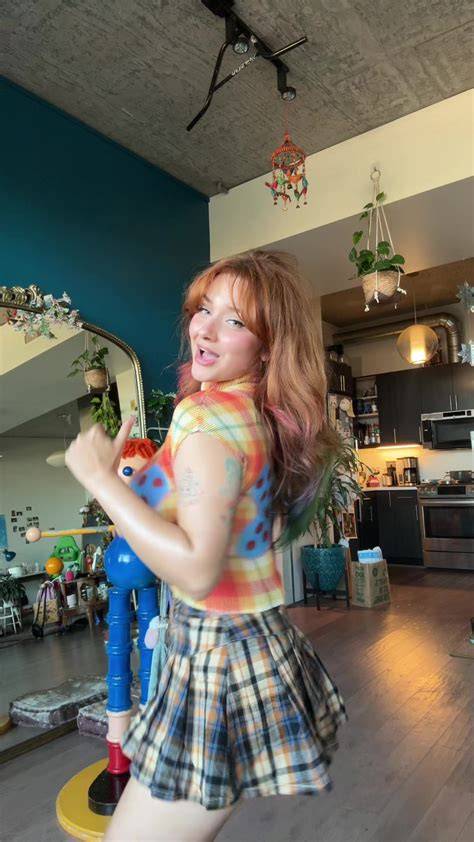 pixienixie69 nude