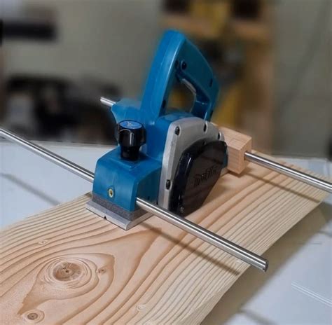 planing wide boards perfectly with electric hand planer ... - YouTube