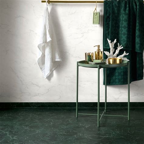 plastmatta badrum marmor