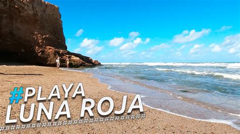 Playa Luna Roja