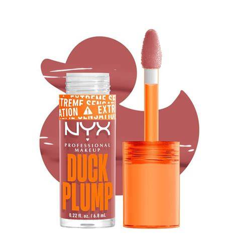 plump nude