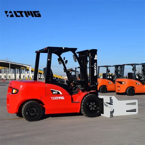 Pneumatic Type Fd40 Diesel Engine Rated Capacity At 600mm