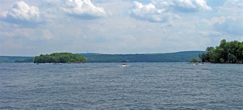 poconos for sale "lake wallenpaupack" - craigslist