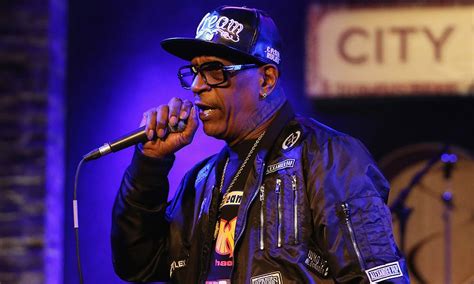 popa wu biography sample