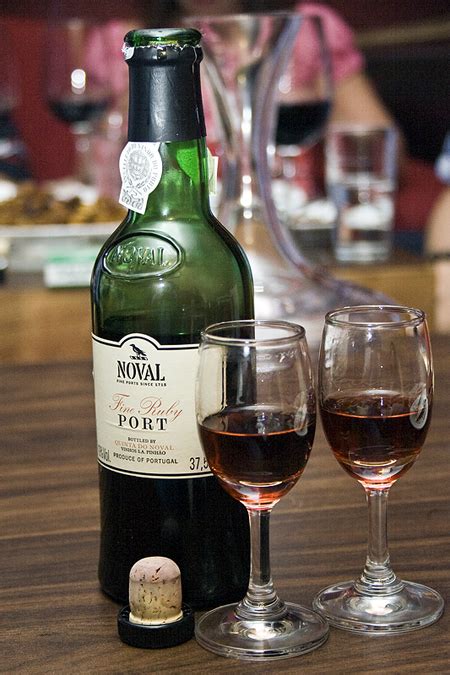 Port Wine: Understanding This Fortified Classic - fhafnb.com