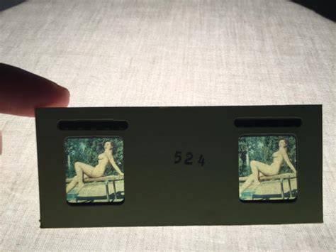 posi nude