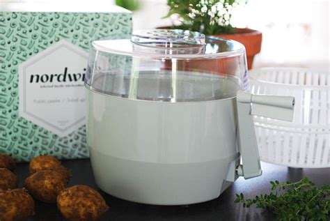 potatisskalare med vev vatten