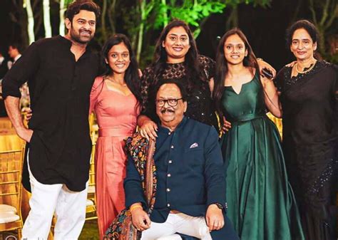 prabhas height in cms body image